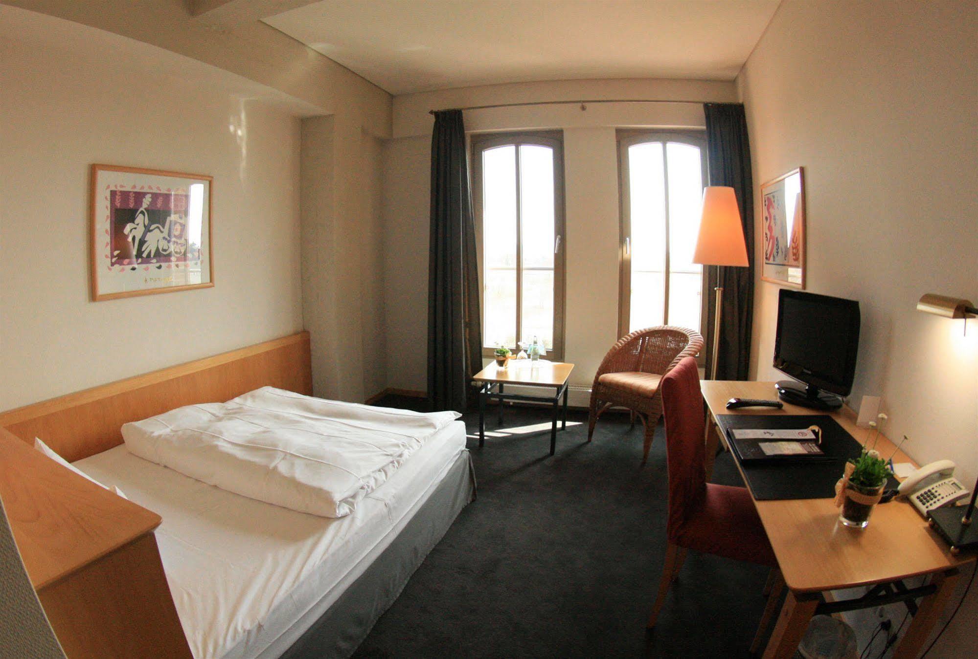 שוורין Hotel Speicher Am Ziegelsee חדר תמונה